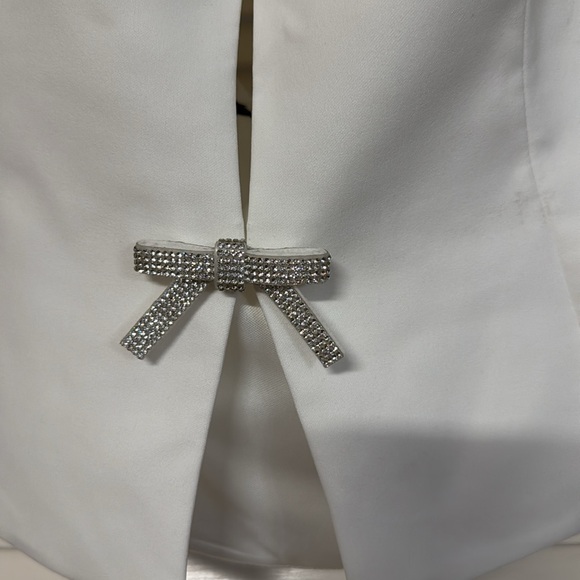 COPY - Zara Elegant White Halter Top
Reserved! Please do not buy‼️ - Picture 5 of 6